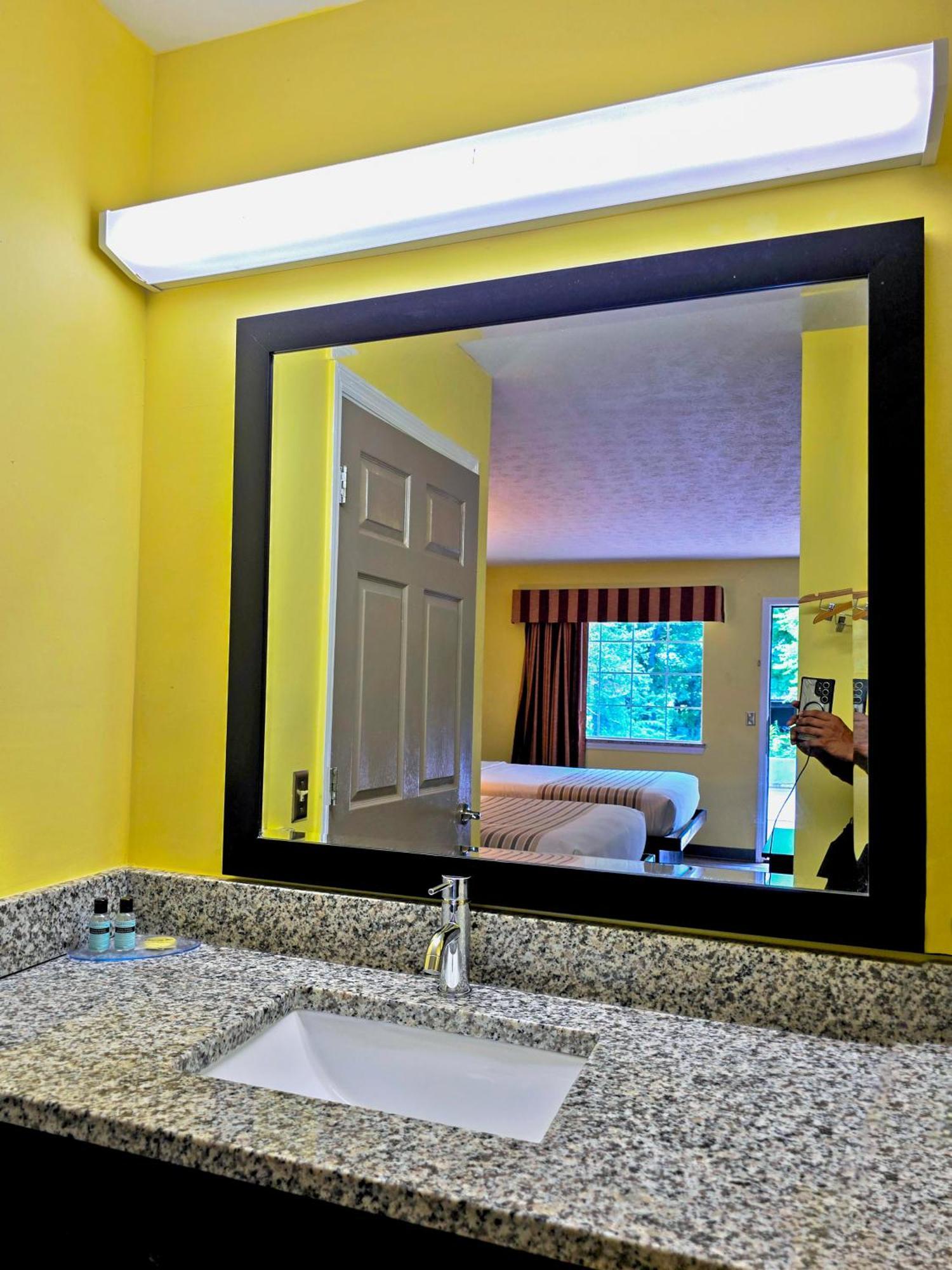 Meriwether Country Inn Warm Springs Extérieur photo