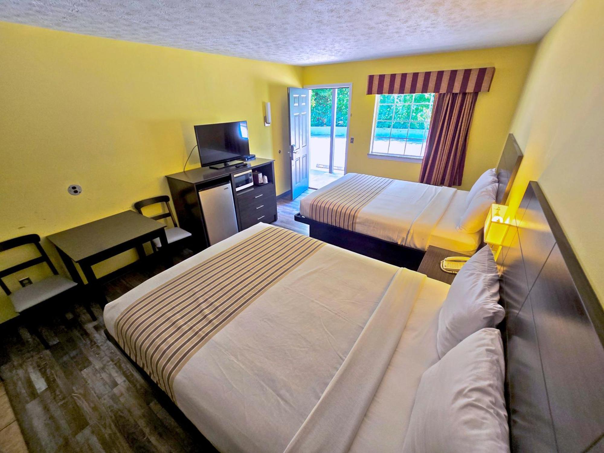 Meriwether Country Inn Warm Springs Extérieur photo